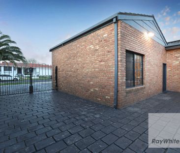 Spacious Family Living - Photo 5