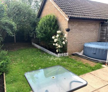 2 bedroom semi-detached house to rent - Photo 6