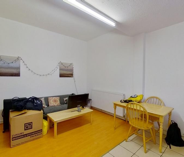 2 bedroom ground floor flat to rent - Photo 4 | Rentumo