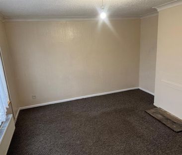 45 Coldhorn Crescent - Photo 2