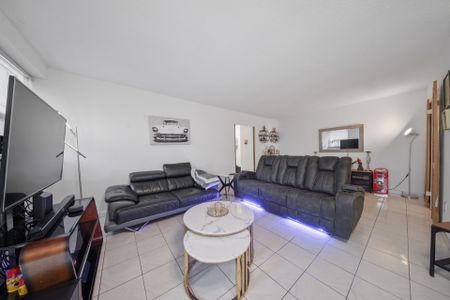 For Lease - 3577 Derry Road Unit# 207, Mississauga, Ontario - Photo 3