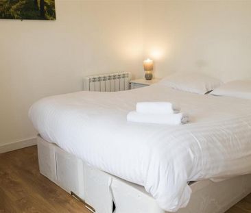 1 bedroom property to rent - Photo 3
