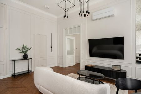 Mieszkanie w zabytkowej kamienicy | ścisłe centrum - Zdjęcie 3