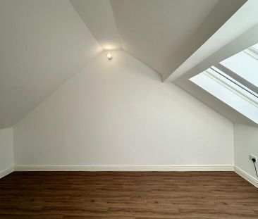 4 bedroom end of terrace house to rent - Photo 3