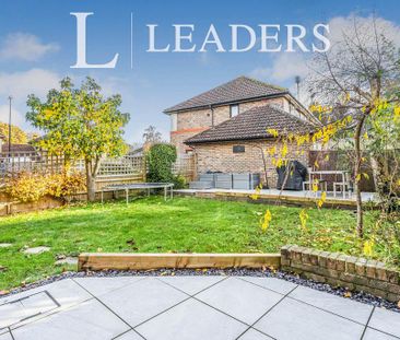 4 bedroom detached house to rent - Photo 3