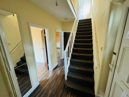 3 bedroom terraced house to rent - Photo 2