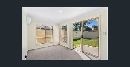 Modern Comfort Meets Contemporary Style - Photo 4