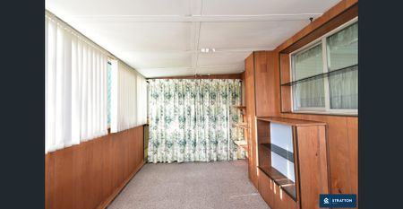 Neat Family Home in the Rossmoyne High School Zone - Photo 4