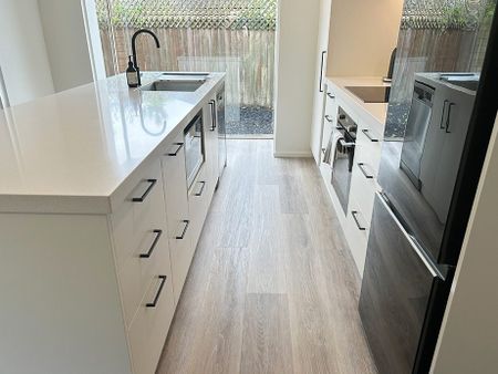 39B Nicholls St | $625 weekly - Photo 5