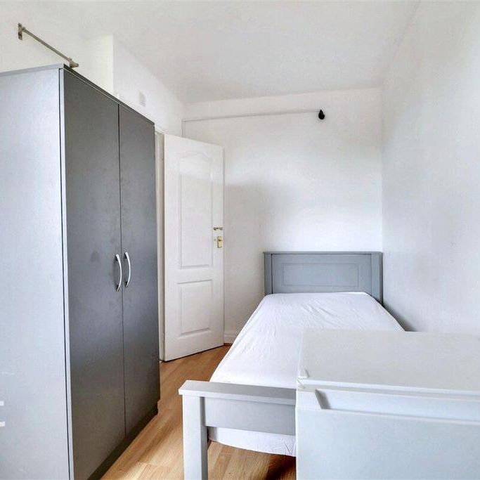 1 bedroom coach house to rent - Photo 1
