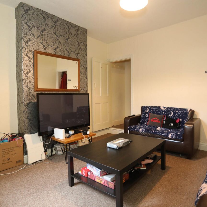 Grasmere Street (4 bed) - Photo 1