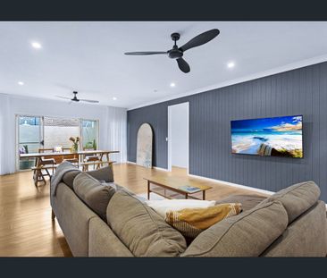 Stylish & Spacious – Family Living at Its Best! - Photo 3