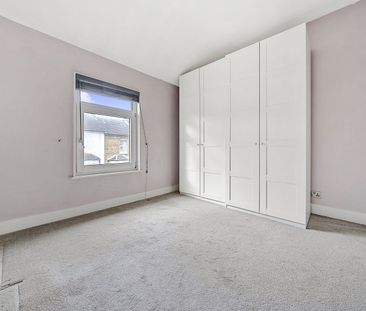 Terraced House to rent - Seymour Road, Gravesend, DA11 - Photo 5