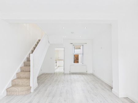 2 Lovatt Street, Belfast, BT5 5DA - Photo 2