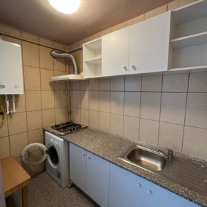 De inchiriat garsoniera in zona Take Ionescu cu centrala proprie - Photo 2