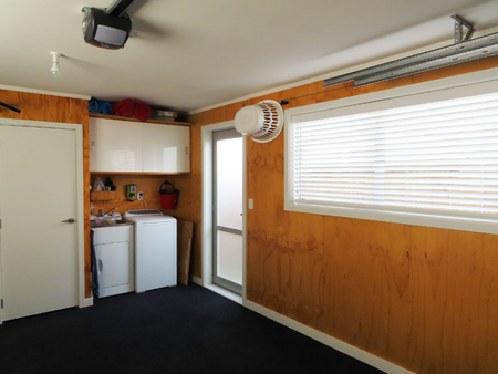 Silverstream Living - Photo 5