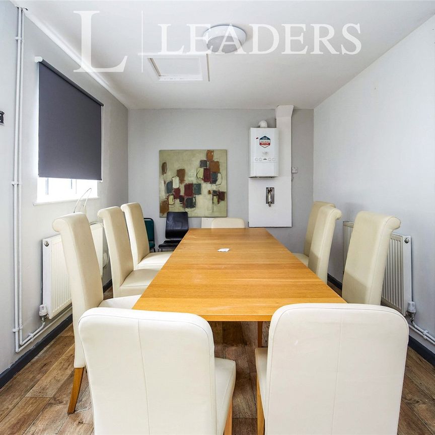 8 bedroom house to rent Derby Grove, Nottingham, Nottinghamshire, NG7 - Photo 1