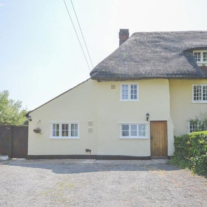 2 bedroom cottage to rent - Photo 2