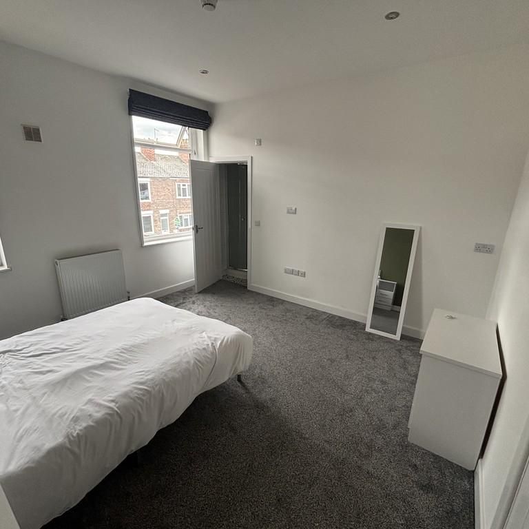 6 bedroom house share to rent - Photo 1