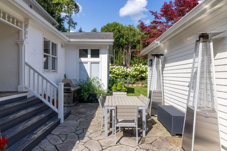 For Lease - 212 King Street, Oakville, Ontario - Photo 3