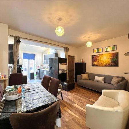 Higham Hill Road, London - Photo 1