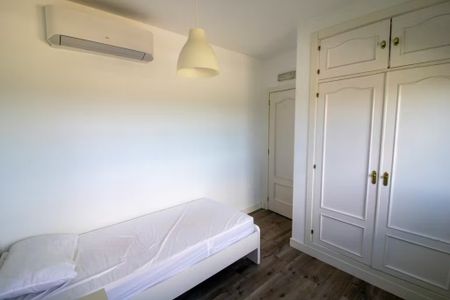 Calle Burgos, Pozuelo de Alarcón, Community of Madrid 28223 - Photo 2