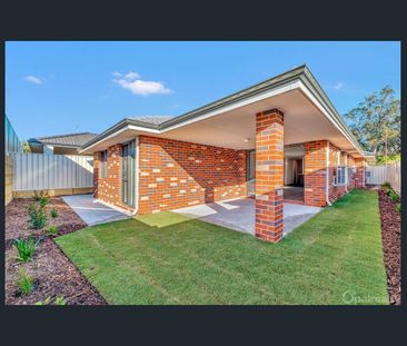 Modern family living with low maintenance appeal - Photo 6