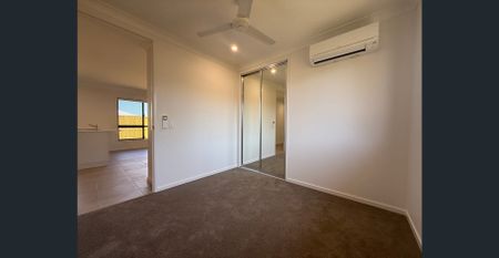 BEAUTIFUL 4 BEDROOM NEW BUILD IN BUSHLAND BEACH - Photo 3