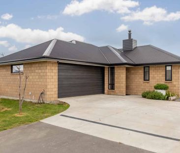 Family Four Bedroom Home In Rolleston! - Photo 3
