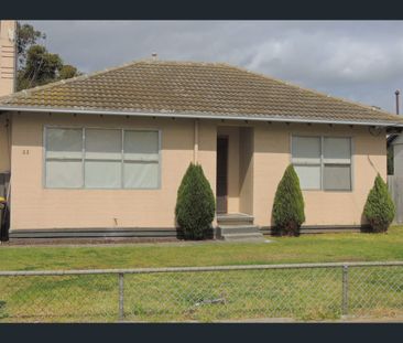 33 Granault Parade, Corio, Vic 3214 - Photo 2