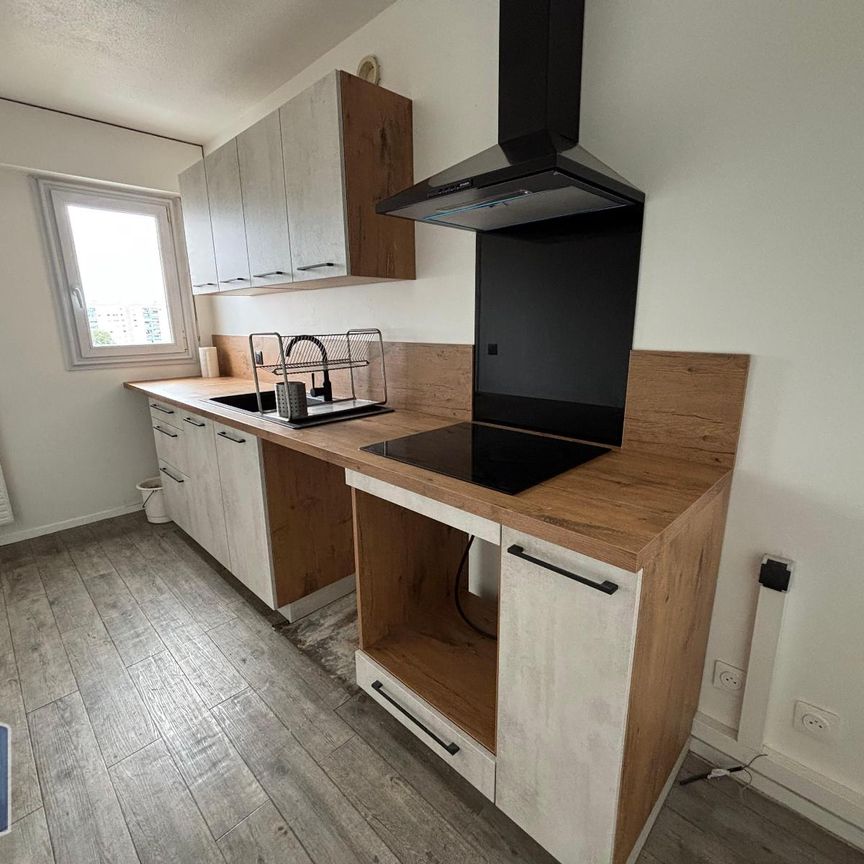 Location Appartement 4 pièces 86m² BORDEAUX 33300 - Photo 1
