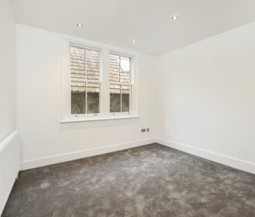 3 bedroom flat to rent - Photo 3