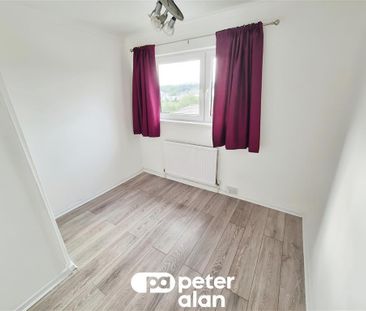 Salway Avenue, Pengam, BLACKWOOD - Photo 2