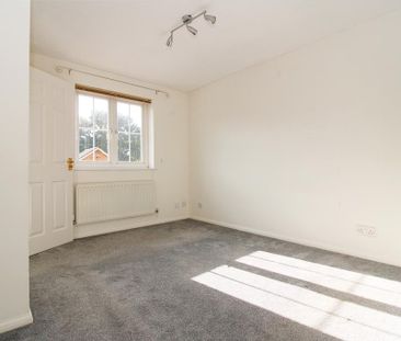 2 bedroom end of terrace house to rent - Photo 6