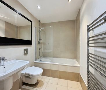 1 bedroom Flat To Let - Photo 5