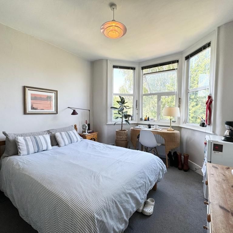 House share to rent - Photo 1