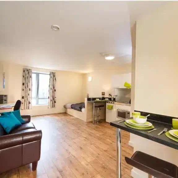 Gold Plus Studio - Photo 1