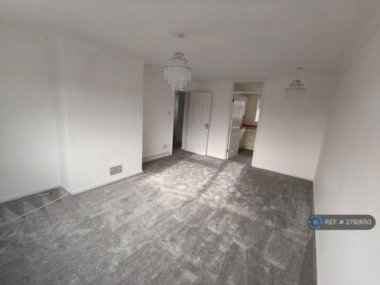 2 bedroom maisonette to rent - Photo 1