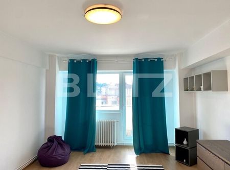Apartament luminos de 3 camere,decomandat, 80mp, zona Piata Cipariu - Photo 2