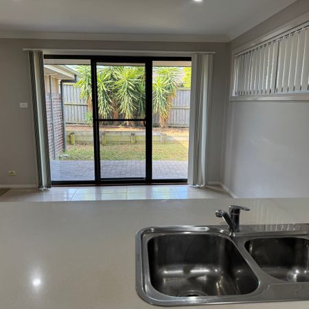 4 Bedroom Home in Aberglasslyn - Photo 3