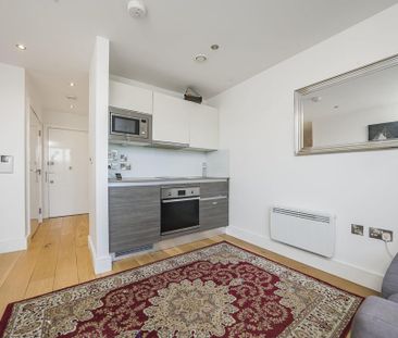 1 bedroom flat to rent - Photo 2