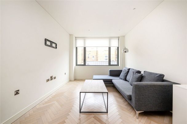 Queensway, W2 - Photo 1