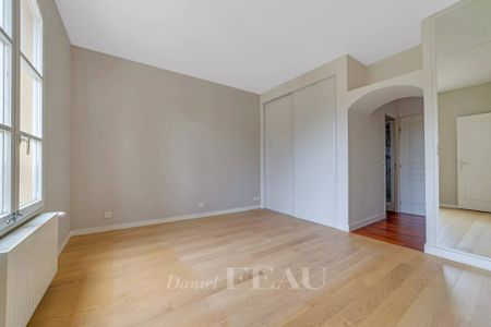 Location maison, Versailles, 9 pièces, 232.48 m², ref 85858318 - Photo 3