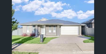 Modern & Stylish Attached Granny Flat - Photo 2