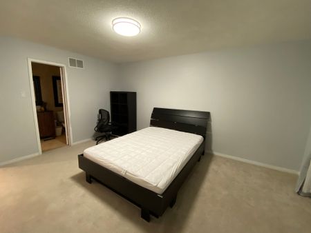 For Lease - 5958 Greensboro Drive Unit# 61, Mississauga, Ontario - Photo 3