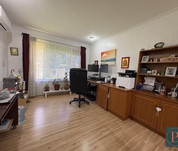 4 Bedroom Property With Pool - Photo 6