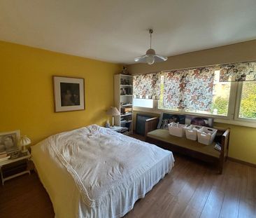 Charming semi-detached house with garden located in Epalinges - Photo 5