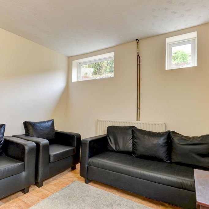 5 bedroom house to rent - Photo 1