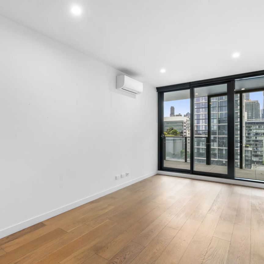 Contemporary City Living with Space & Convenience - Photo 1