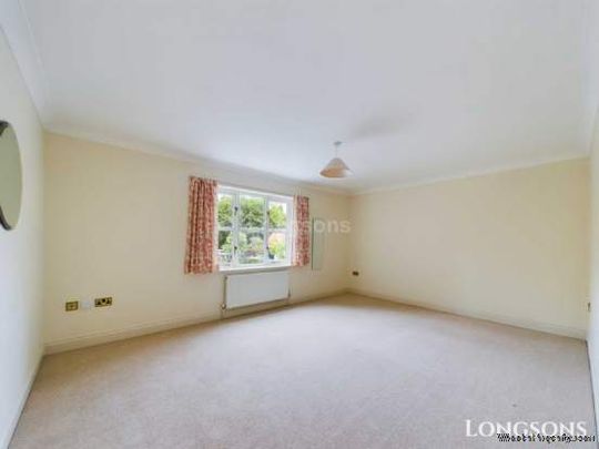 4 bedroom property to rent in Swaffham - Photo 1